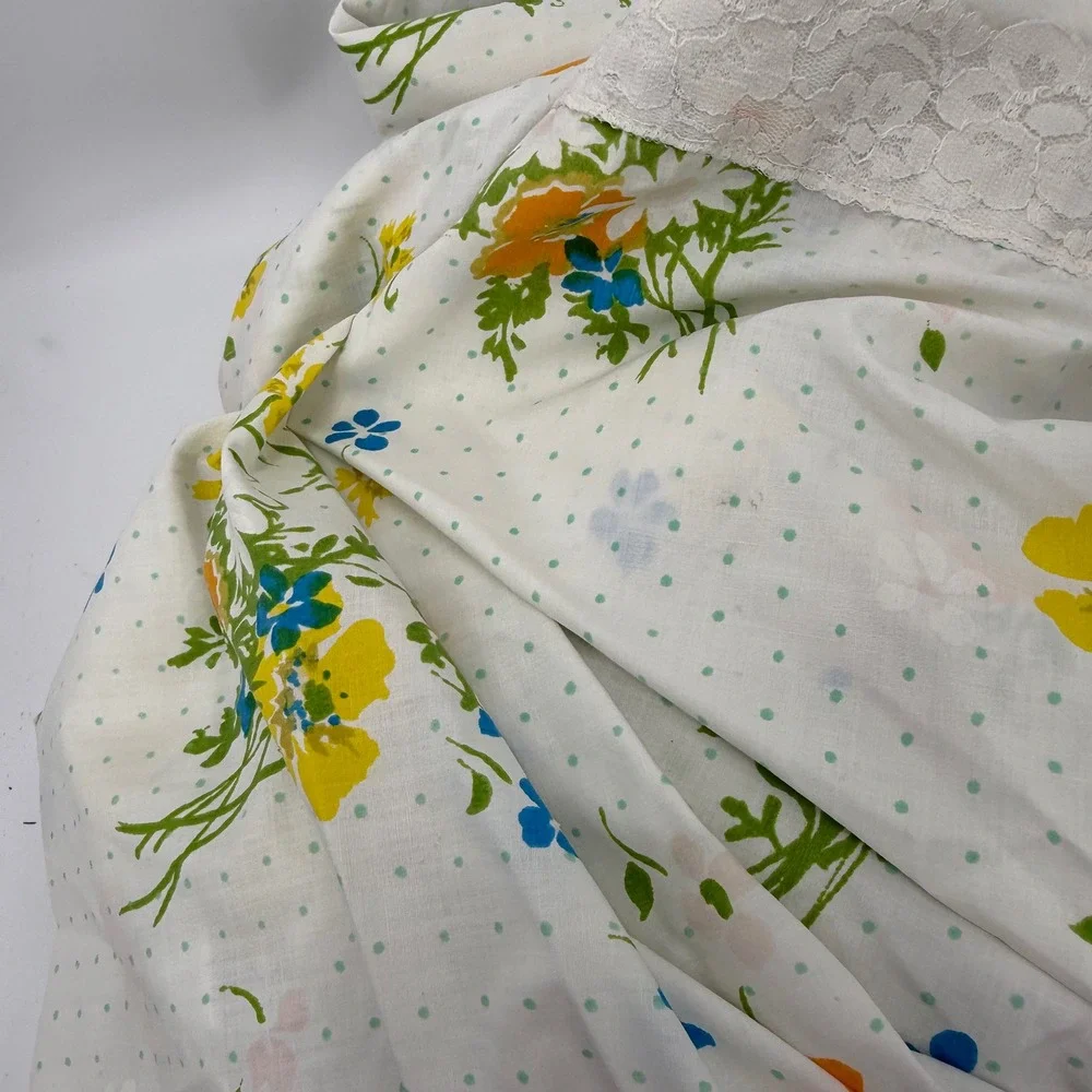 2.7.7 Vintage 60s 70s Floral Flat Sheet Lace Trim Orange Yellow Blue Cottage